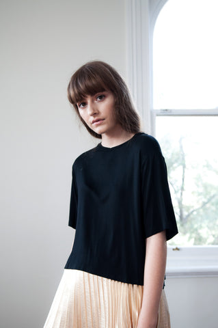 Dear Simple Black Crop Tee - HELLO PARRY Australian Fashion Label 