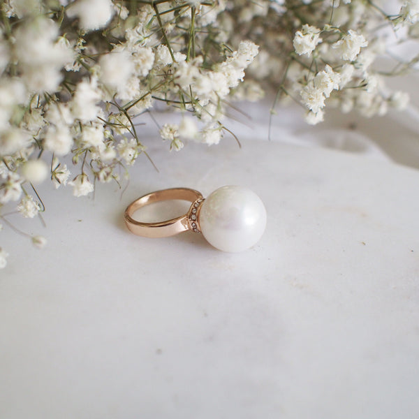 Joan Statement Pearl Crystal Rose Gold Ring