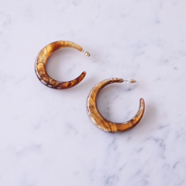 MAYA AMBER ROUND HOOPS EARRINGS