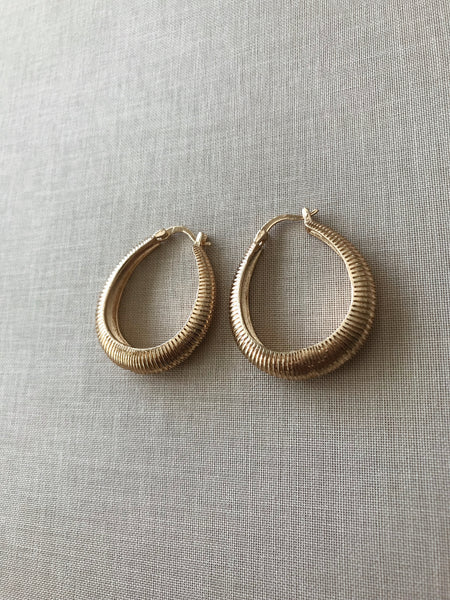 Sivan Textured Hoop Earrings