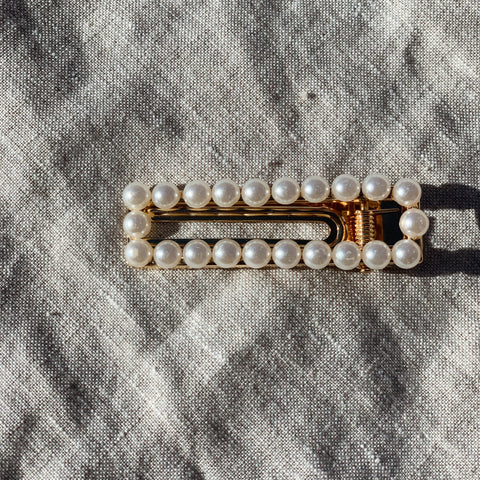 FLORA PEARL HAIR CLIP