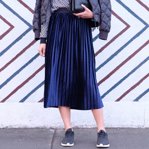 JOEY VELVET PLEATED SKIRT- NAVY