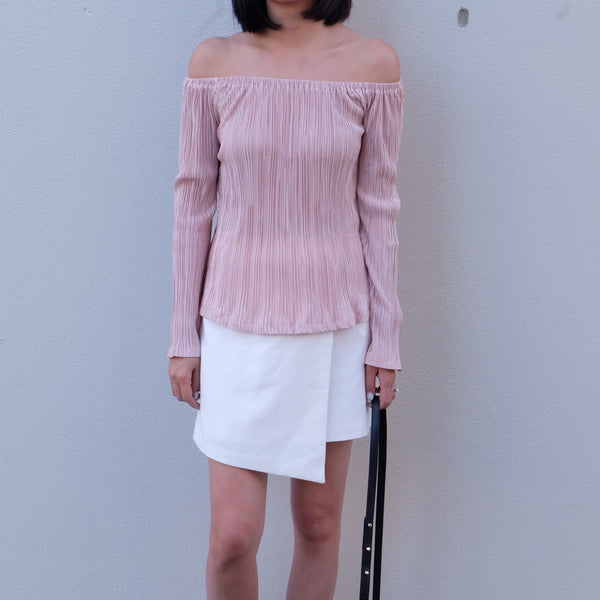 MEGAN PLEATED OFF SHOULDER TOP - Nude Pink